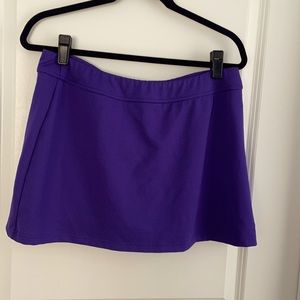 Reebok skort L. Purple